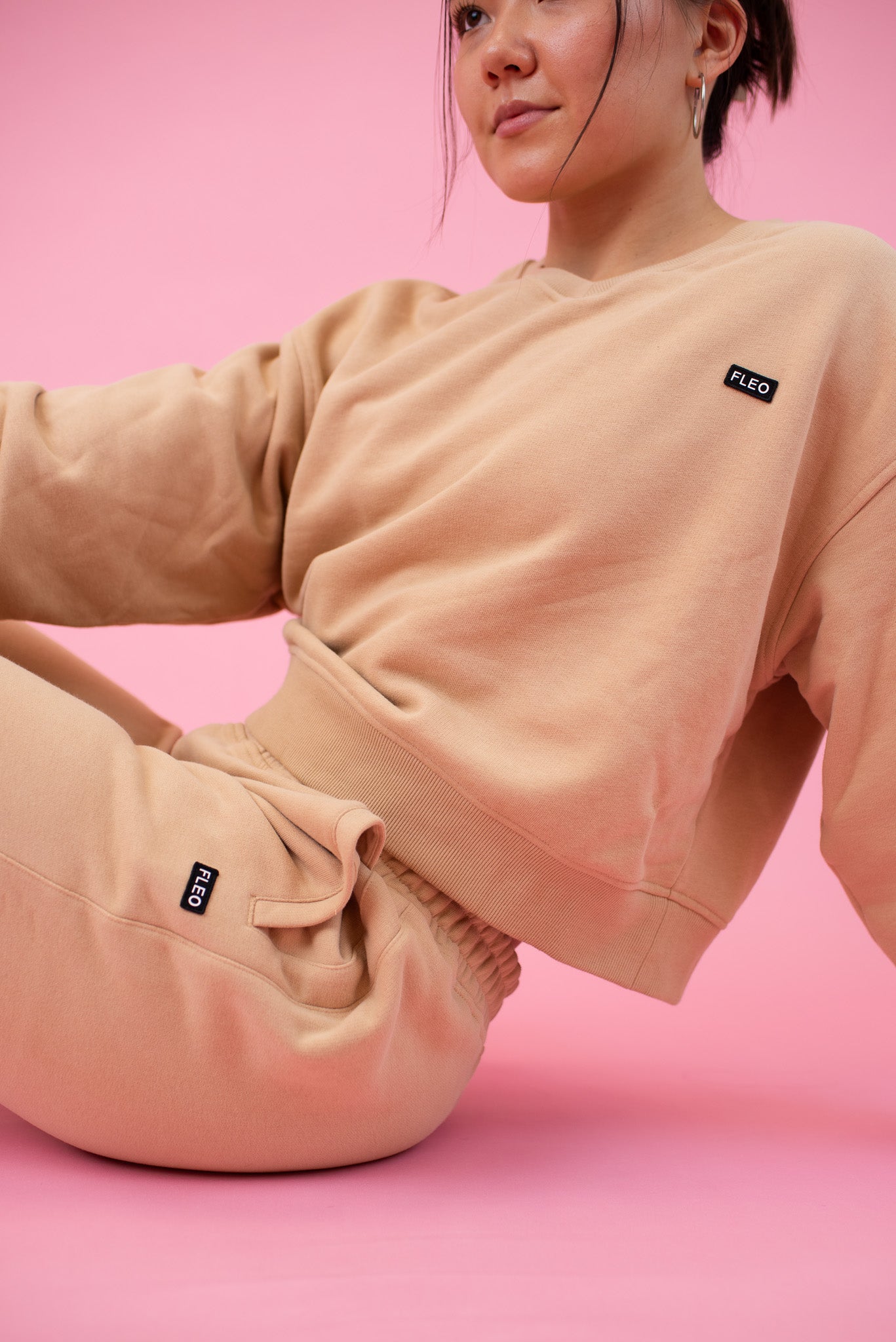 Fleo - Sweatshirt Crop - STYLE AND COLOR CHOSEN AT RANDOM!