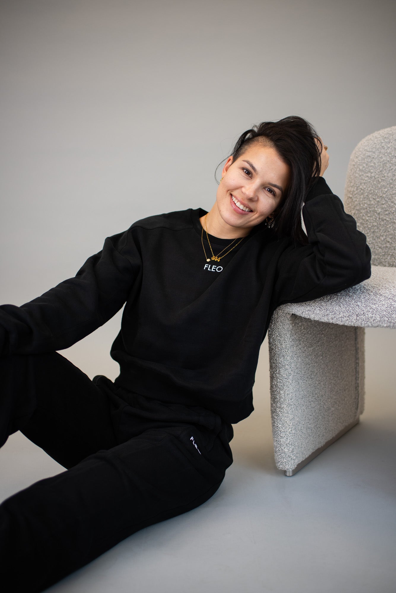 Fleo - Sweatshirt Crop - STYLE AND COLOR CHOSEN AT RANDOM!