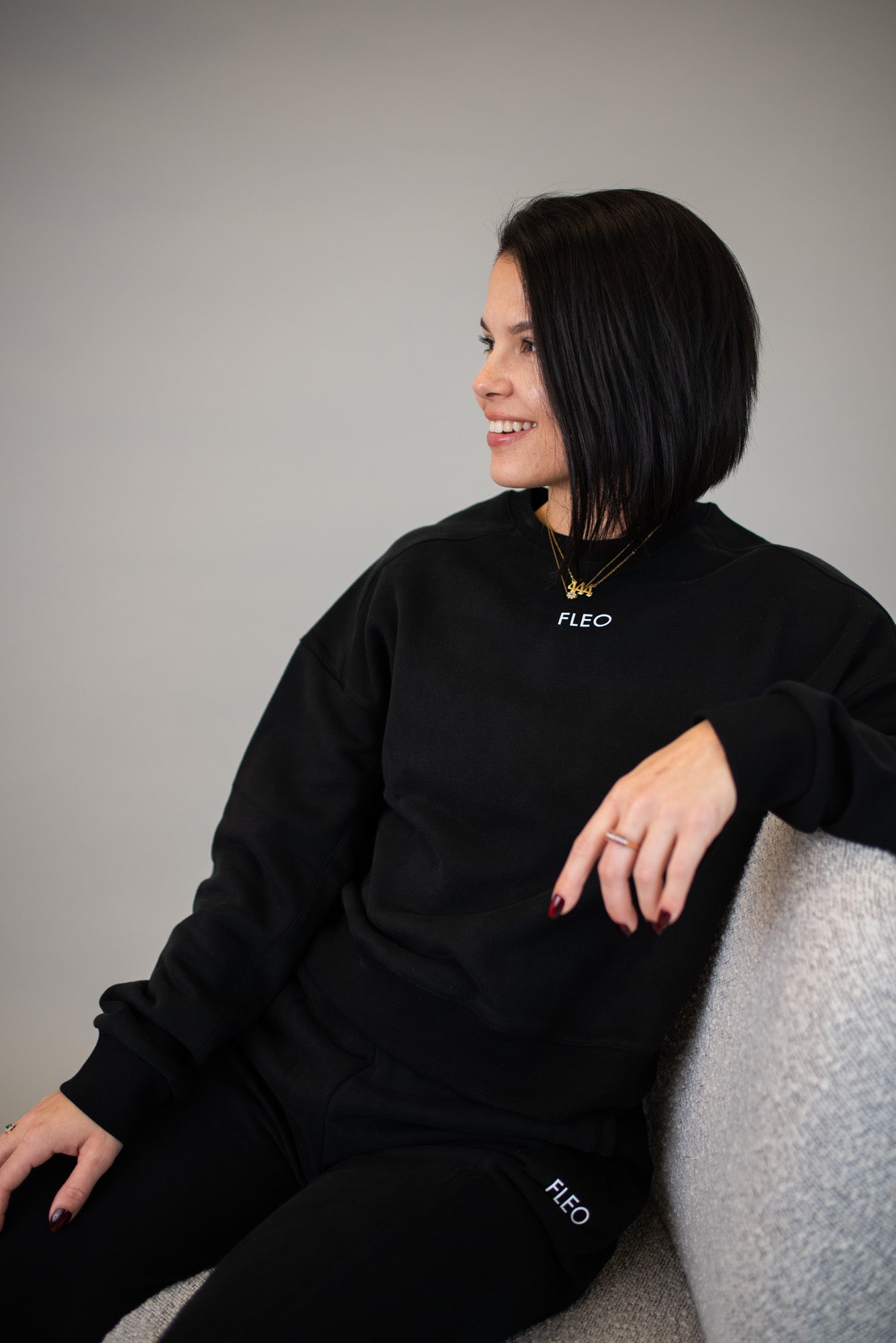 Fleo - Sweatshirt Crop - STYLE AND COLOR CHOSEN AT RANDOM!