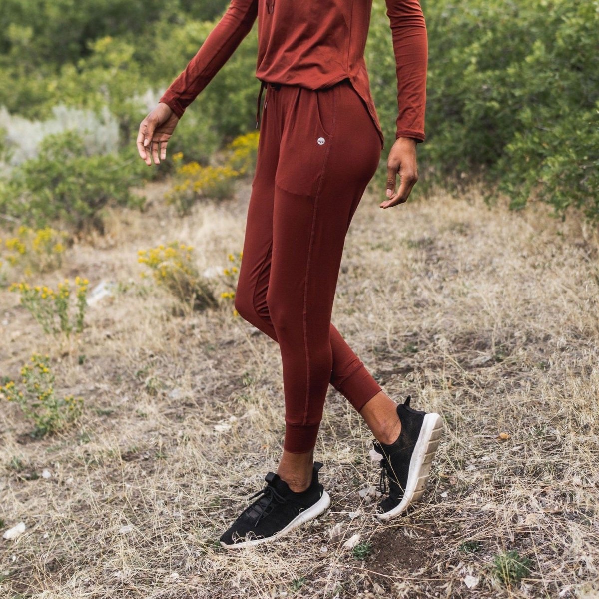 Senita Athletics - Weekend Joggers (Bronze)